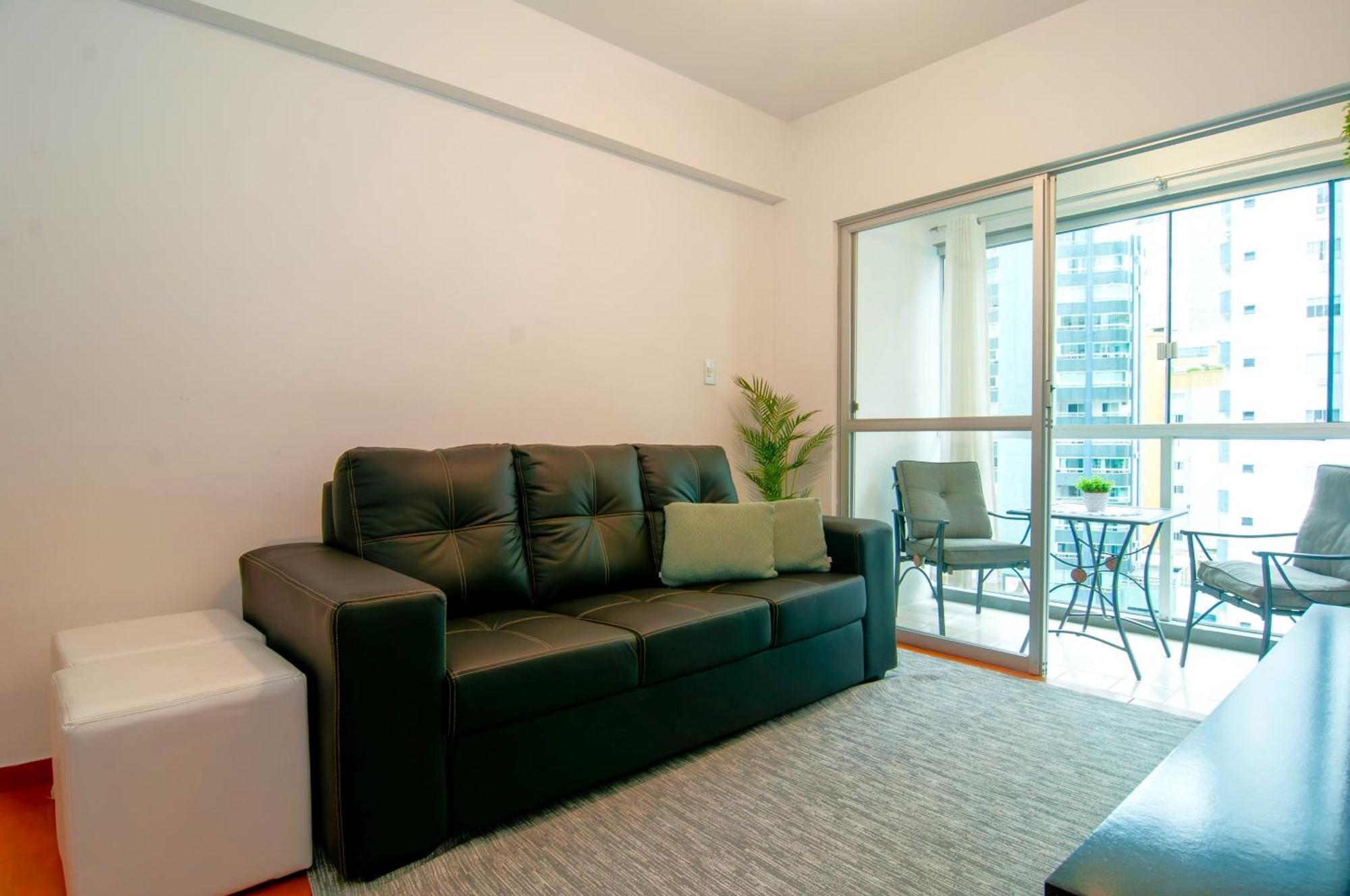Apartamento Otima Localizacao Na Barra Sul, 250m Do Mar Xx1976 *